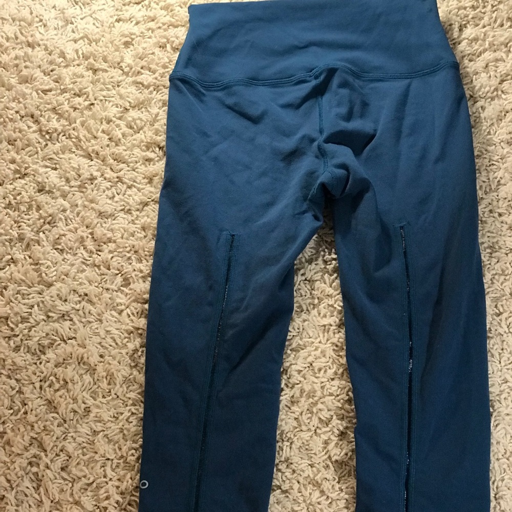 Alo high waisted DASH legging in ECLIPSE (blue) - Picture 3 of 3